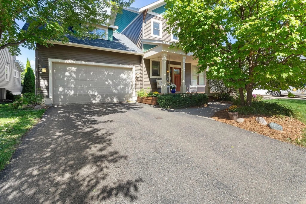 11446 Balsam Way, Woodbury