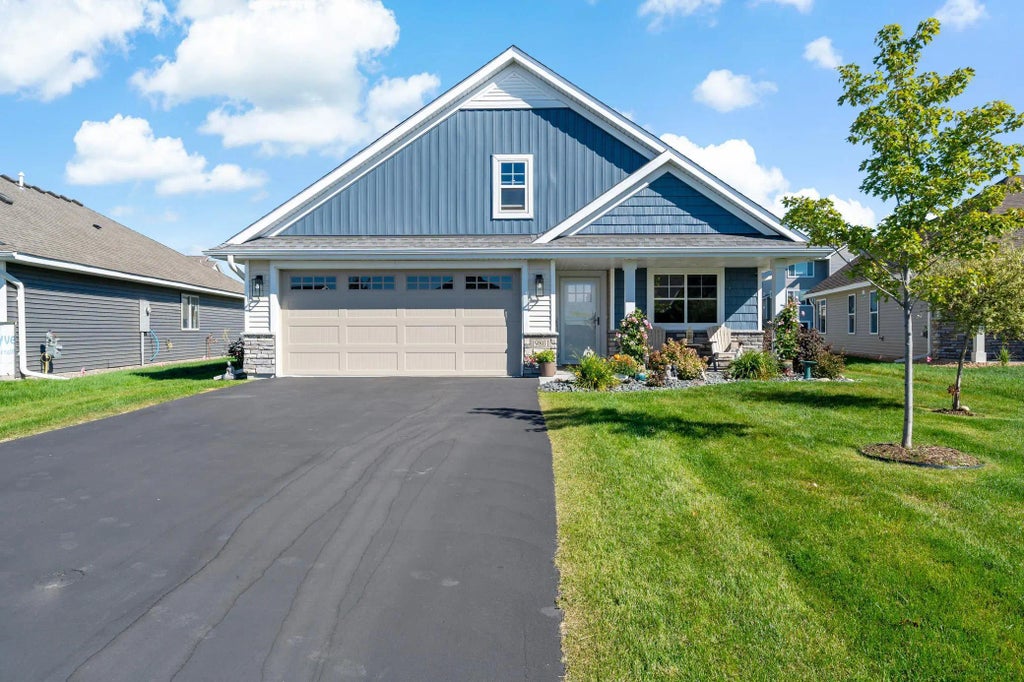 19801 Falk Court N, Forest Lake