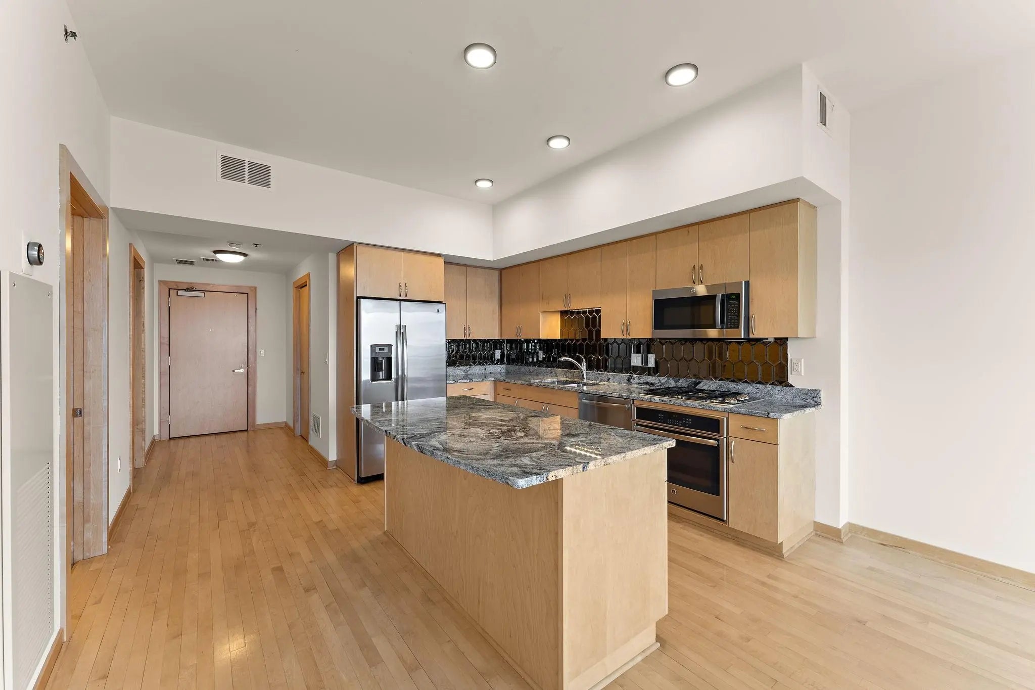 Photo of Listing #6647585