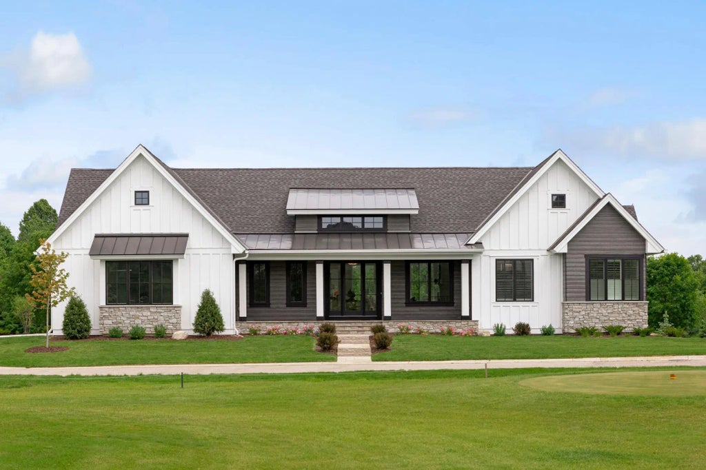 172 Westwood Lane, Wayzata