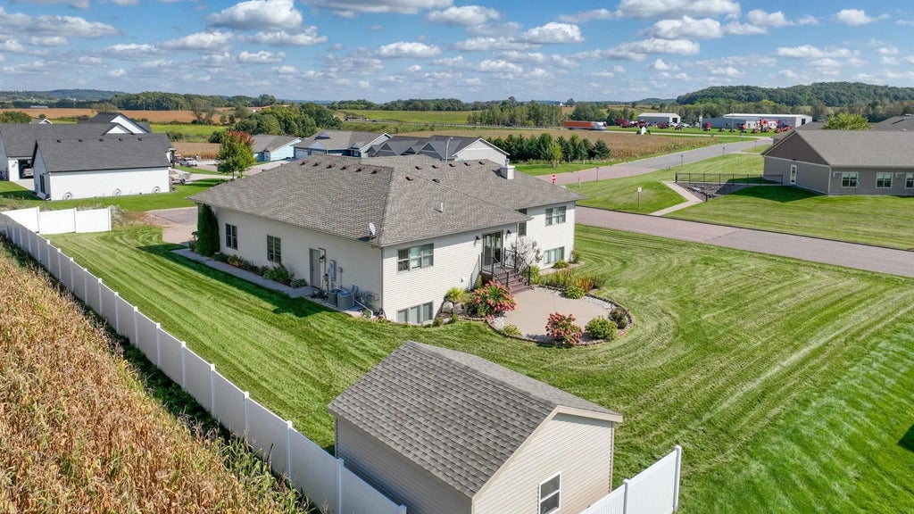 51025 Ridge View Road, Osseo