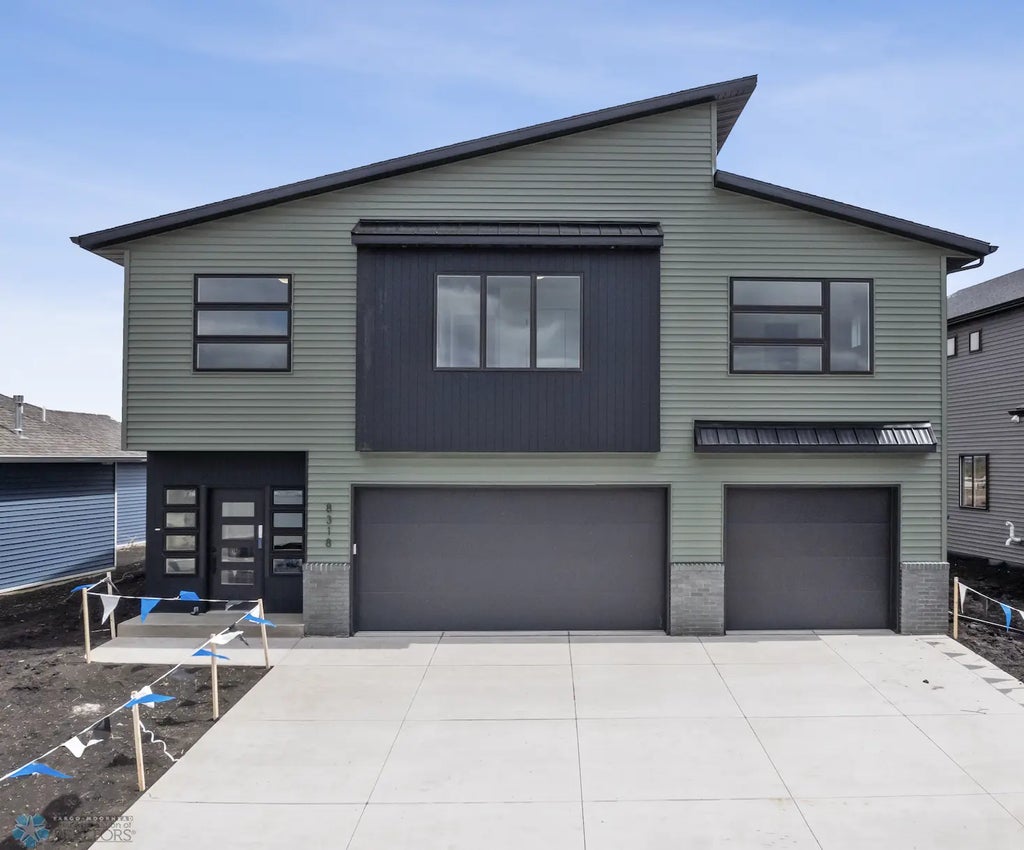 8318 61st Street S, Horace