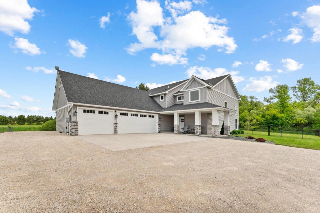 4163 Canary Road, Royalton Twp