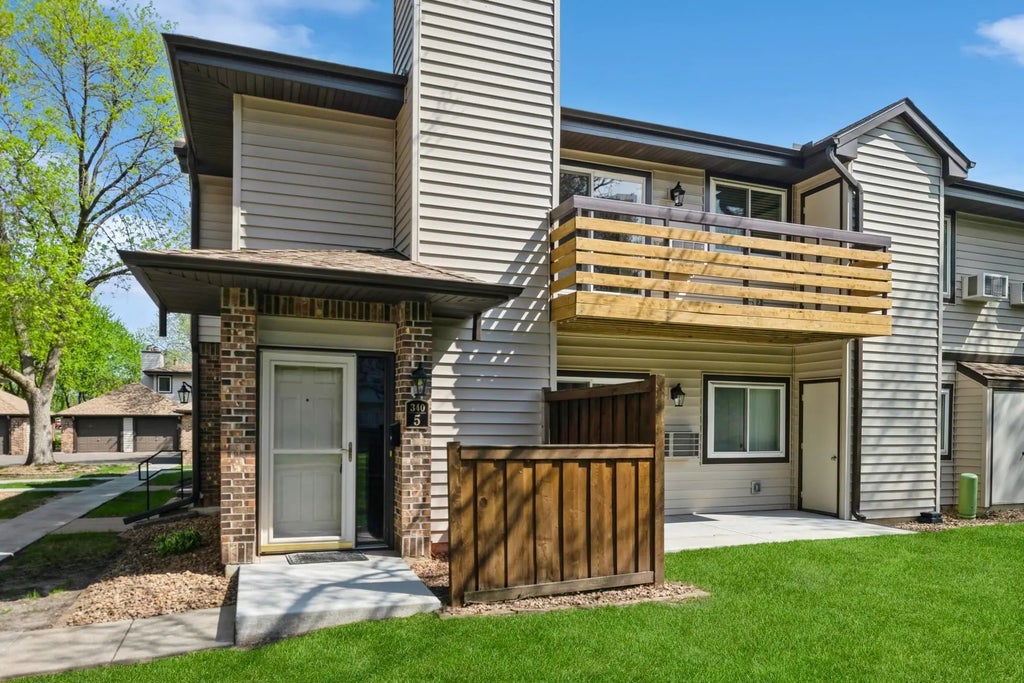 340 Ford Road 5, Saint Louis Park