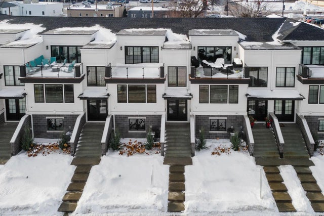 1883 Symes Street, Long Lake