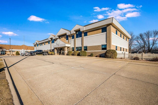 757 S State Street Suite 6, Fairmont