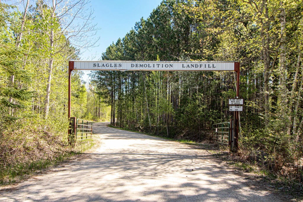 3246 County 7 Ne, Longville