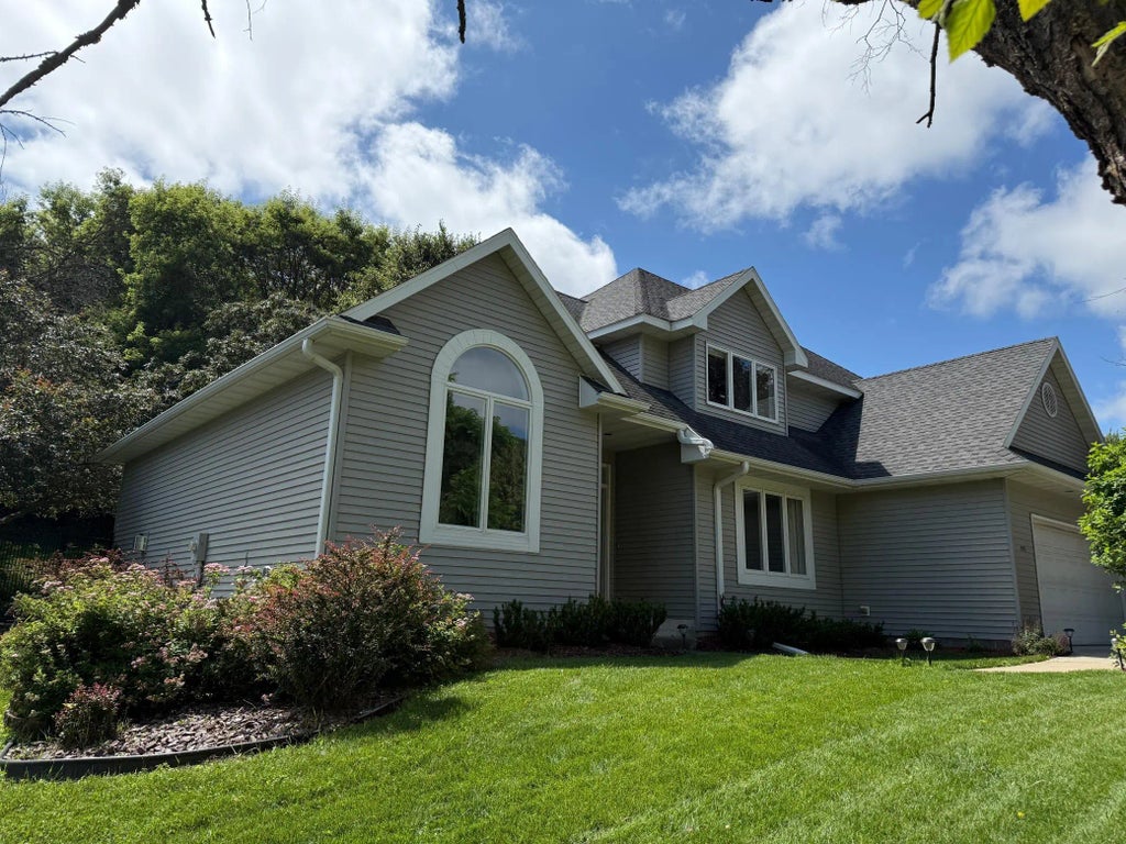 1972 Fox Valley Drive Sw, Rochester