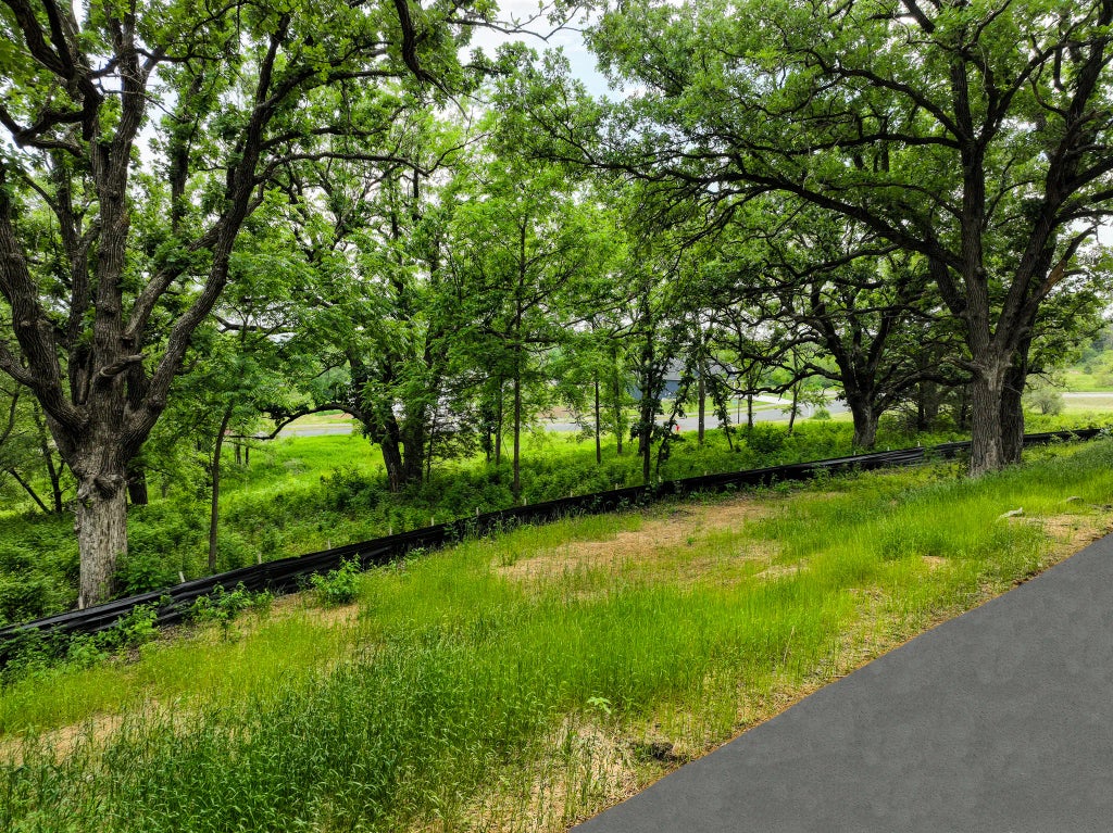 1730 River Shore Drive, Hastings