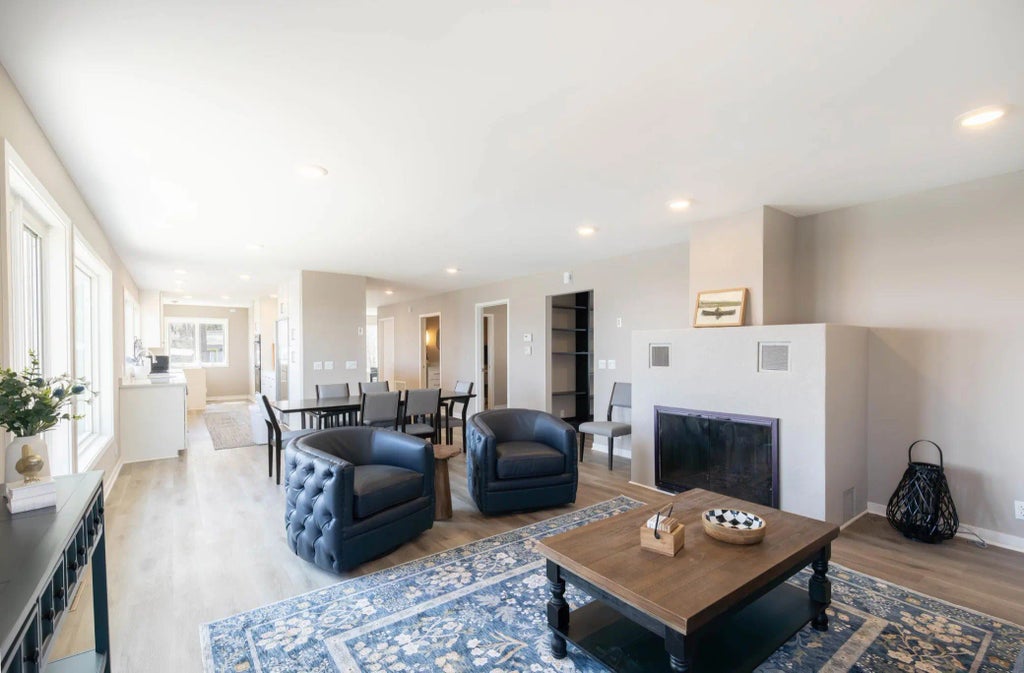 28502 County 37, Lakeport Twp