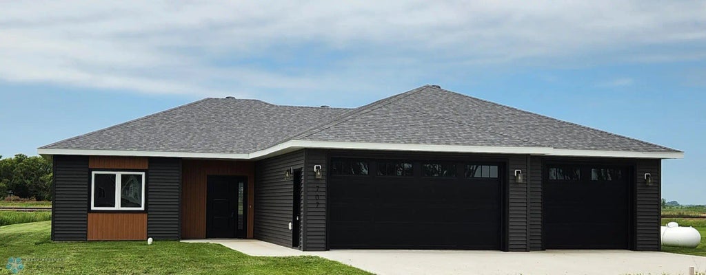 707 Blaine Street N, Colfax