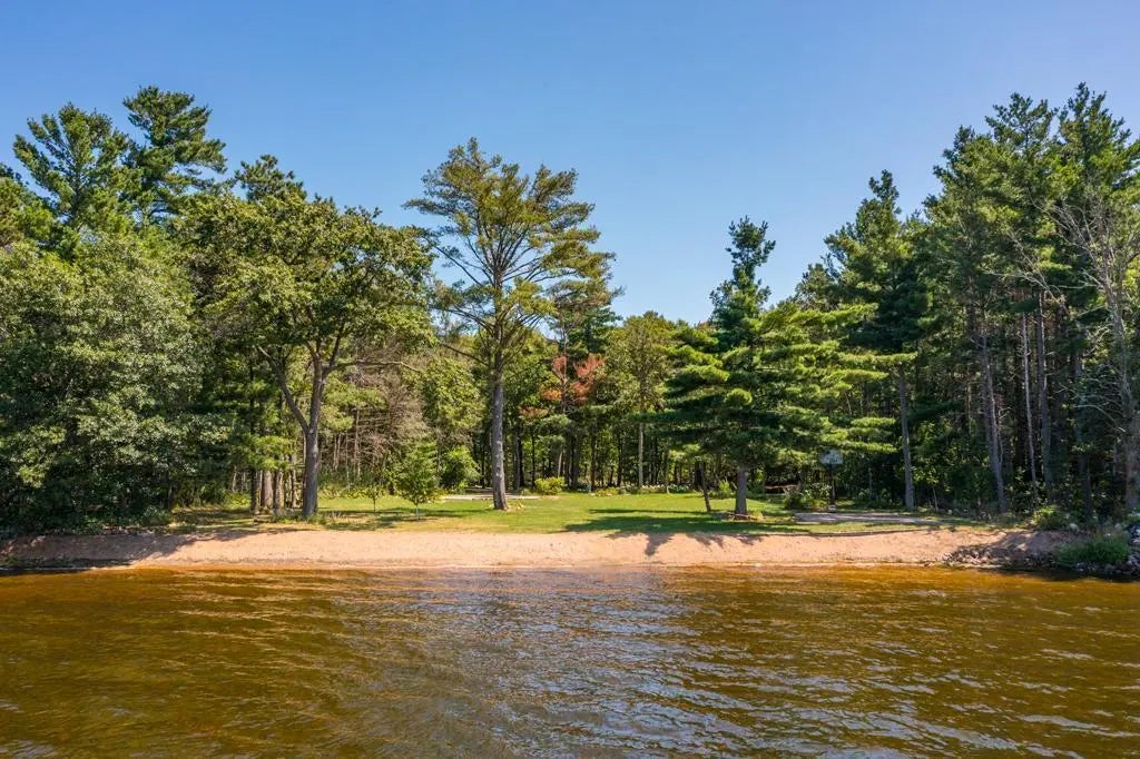 8559 Sunset Shores, Pine River