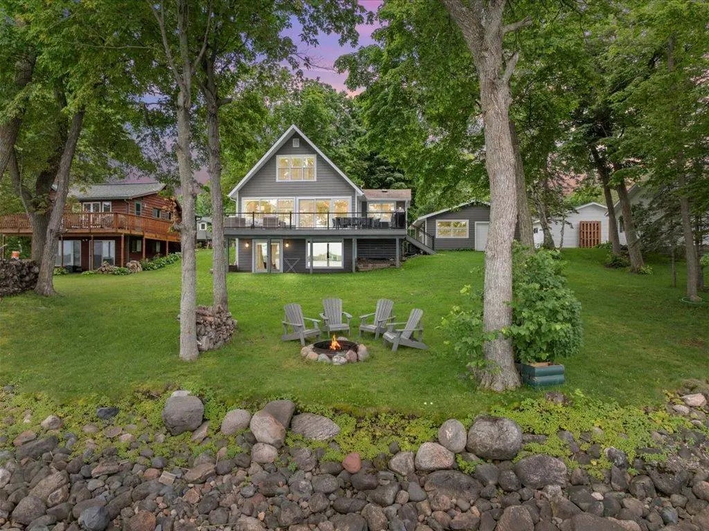 1725 White Cloud Drive N, Isle