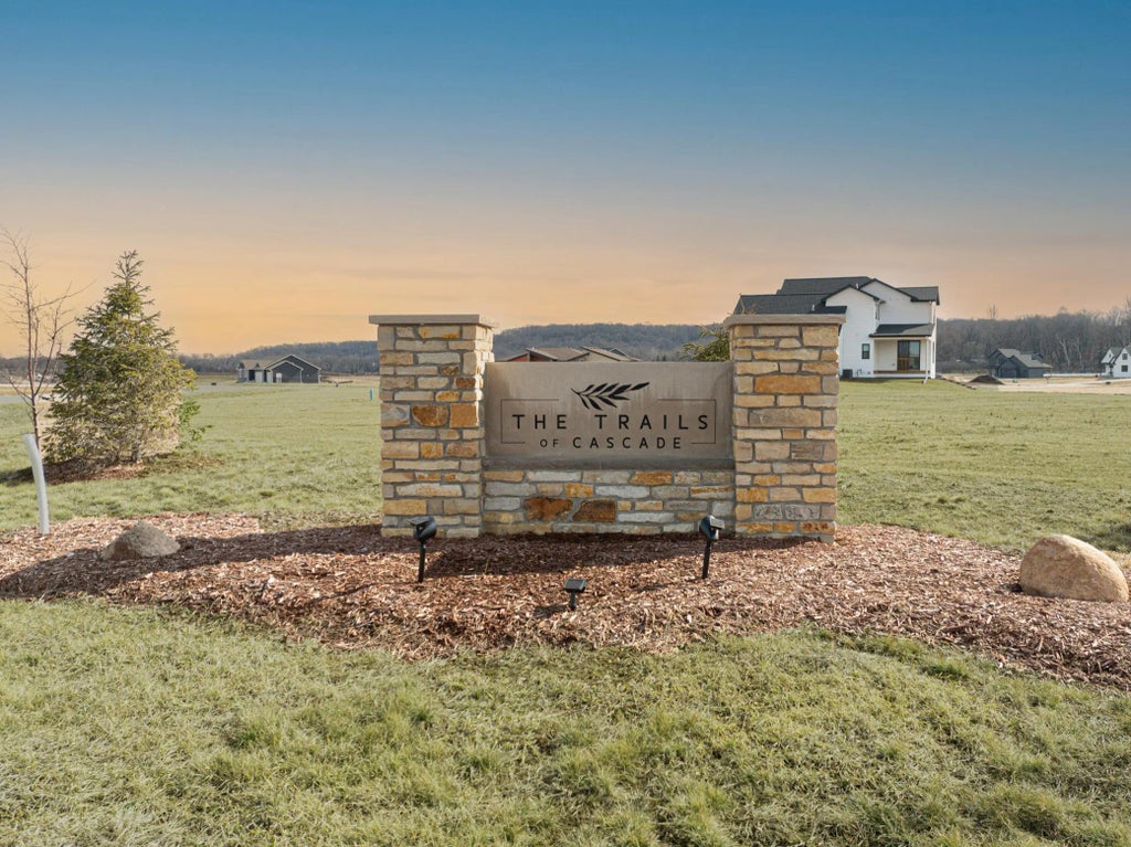 1569 Skyview Circle Nw, Rochester