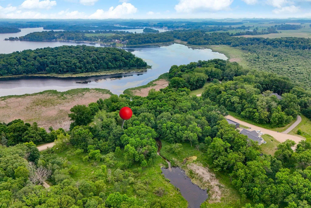 Xxx Ivanhoe Court, Faribault