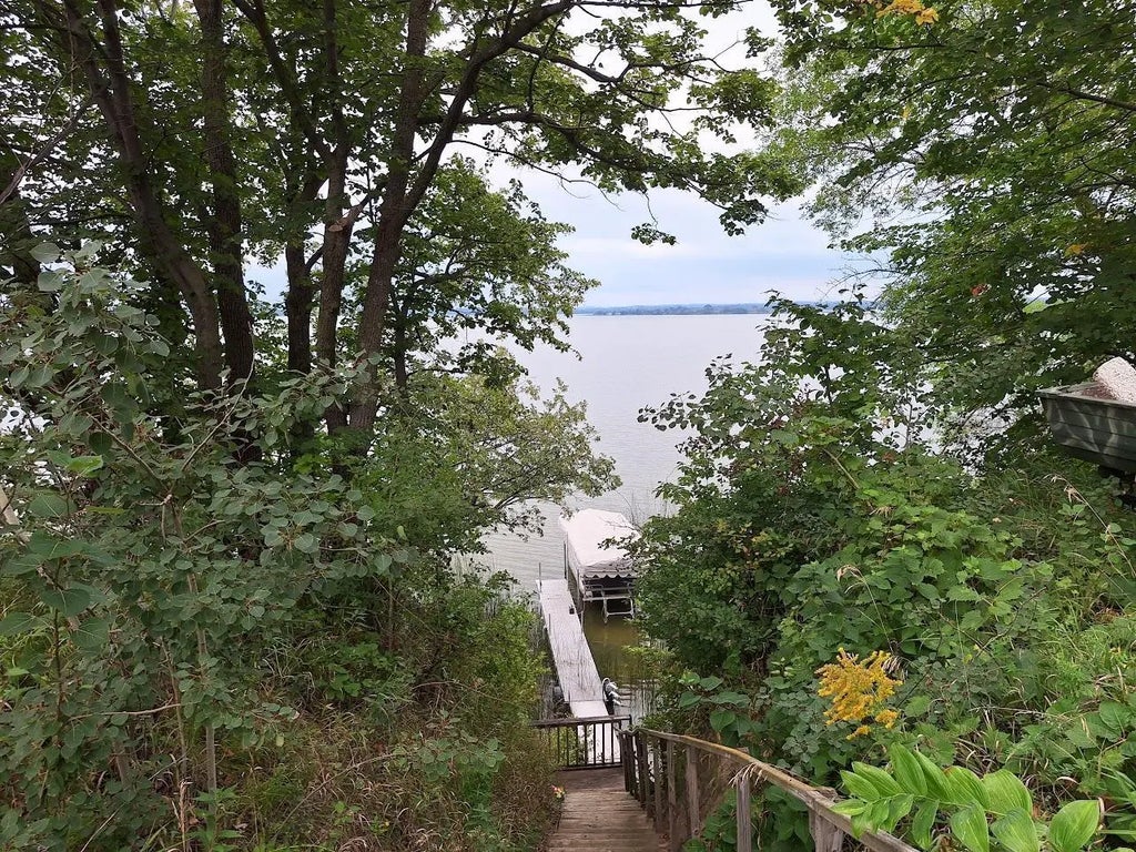 30040 W Haven Road, Pelican Lake Twp