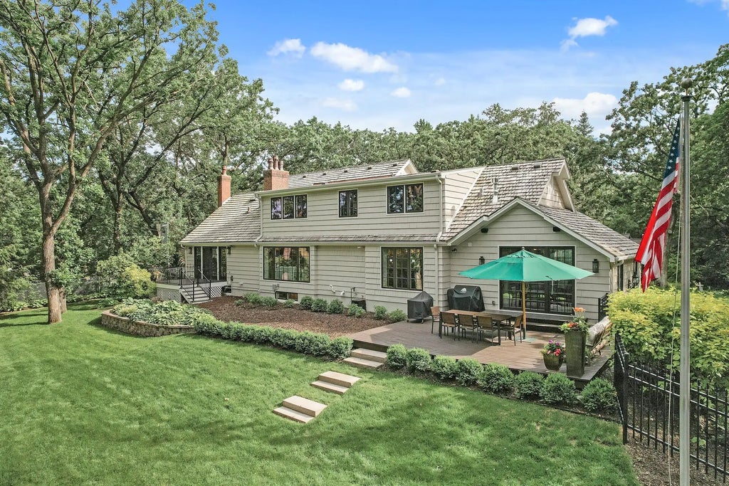 10 Saint Albans Road E, Hopkins