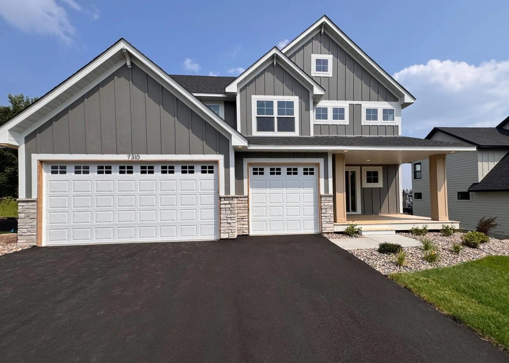 7310 Ambercrest Curve, Inver Grove Heights