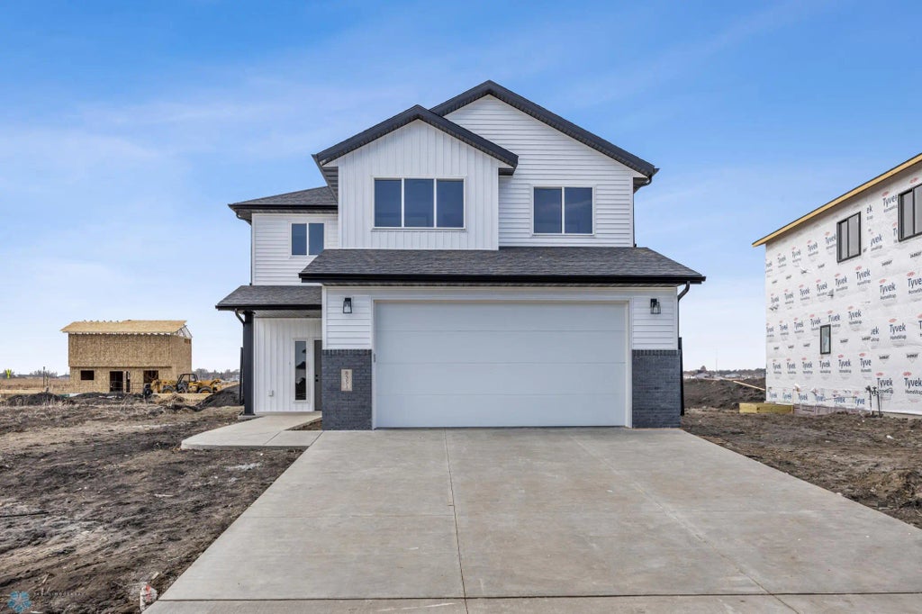 8351 61st Street S, Horace