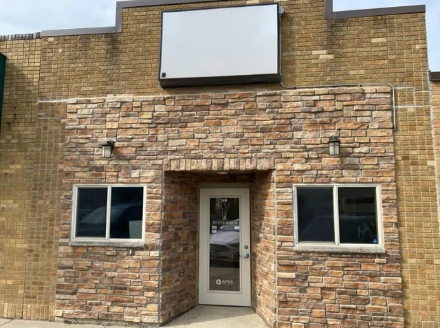 148 Main Street S, Hector