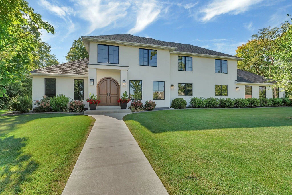 1604 1st Street N, Cold Spring