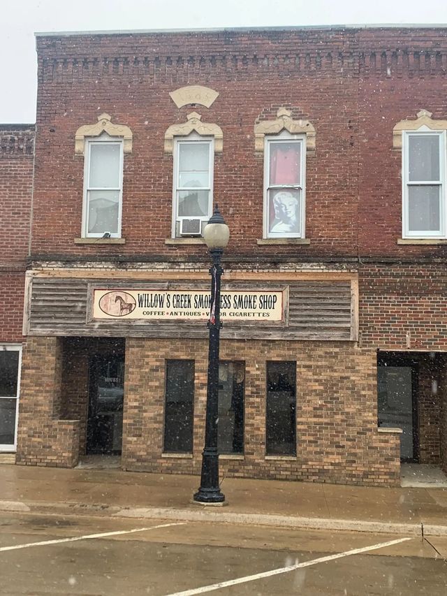 129 S Broadway Street, Spring Valley