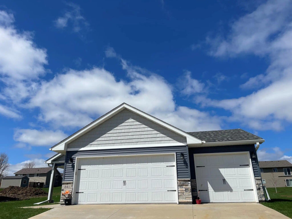 841 N Grant Street, Ellsworth