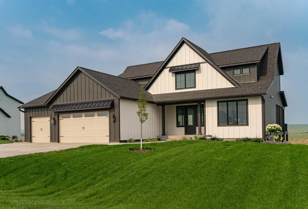 6410 Paint Road Nw, Byron