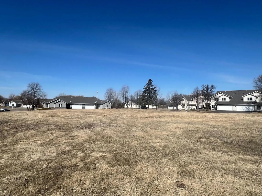 316 N Sunfish Lane, Winsted