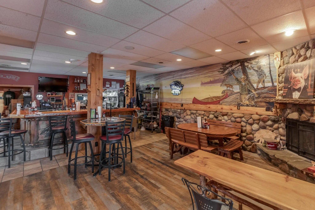 607 Minnesota Avenue W, Walker