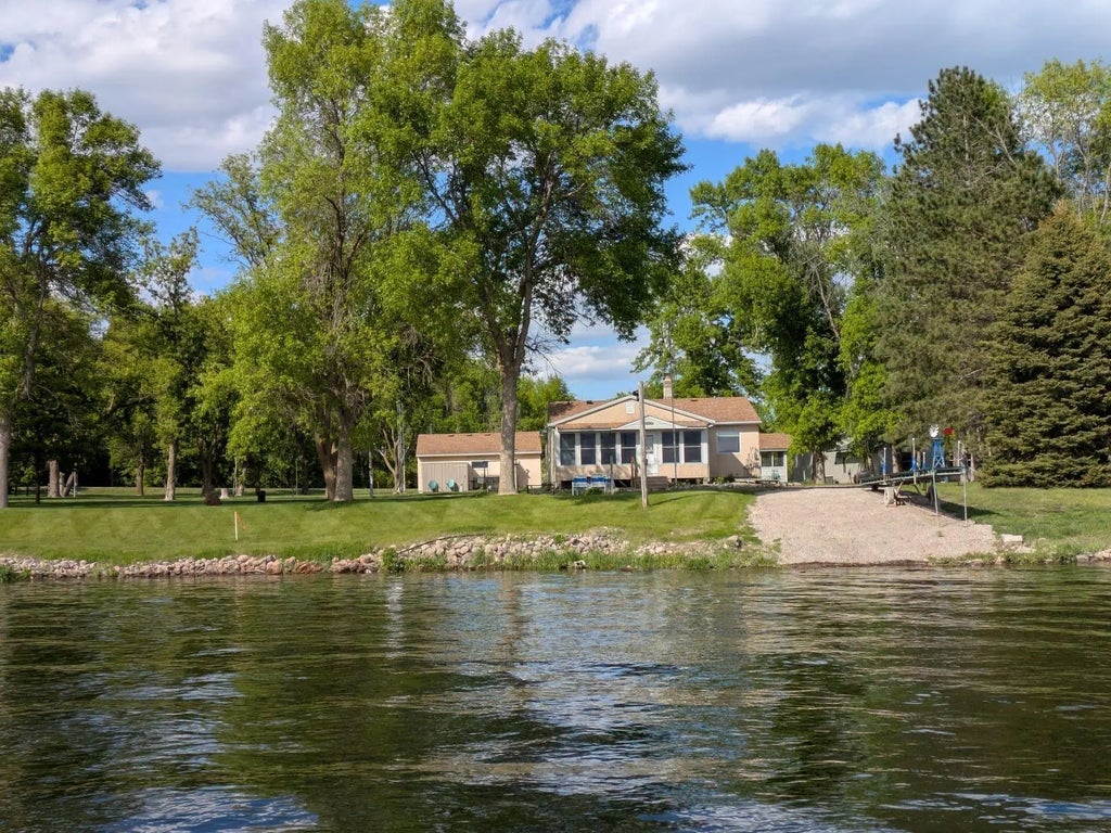 11253 Alcott Drive, Birchdale Twp