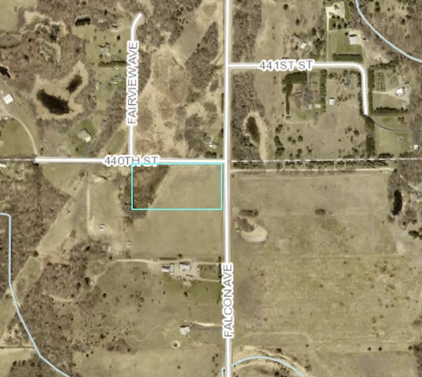 43xx2 Falcon Avenue, Harris