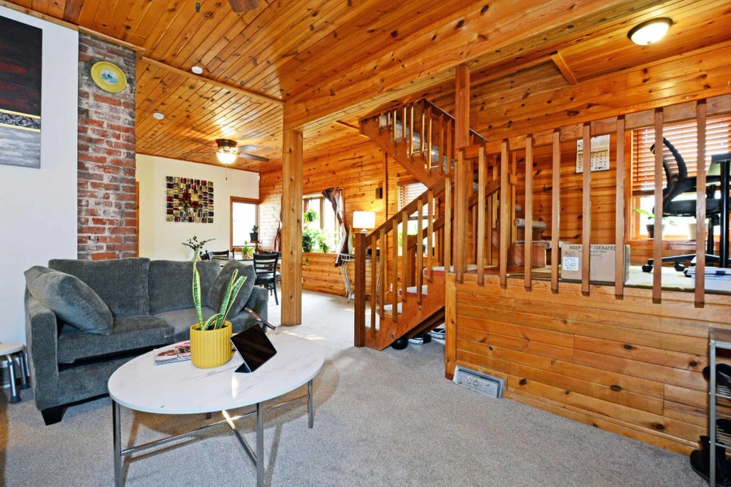 277 E Morton Street E, Saint Paul