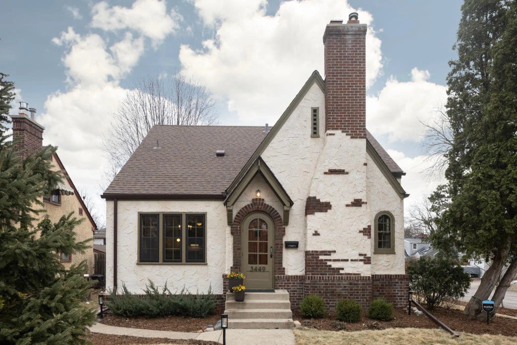 3449 46th Avenue S, Minneapolis