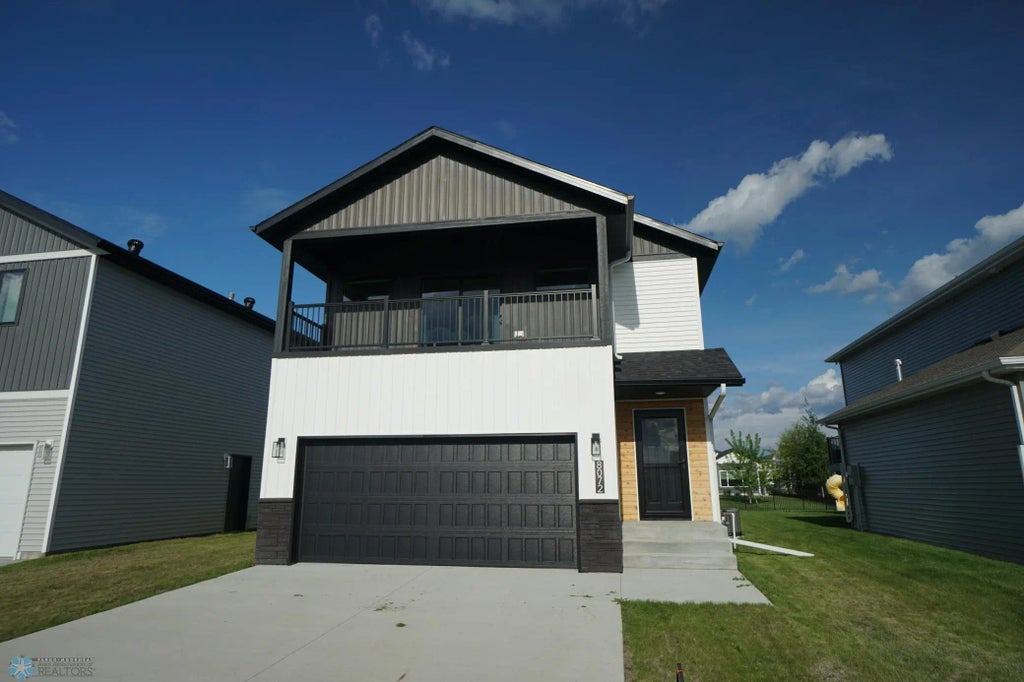 8072 Goldfinch Drive, Horace