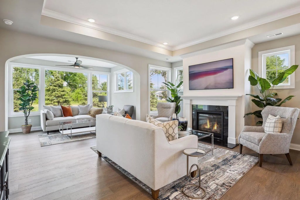 3729 Queensland Lane N, Plymouth