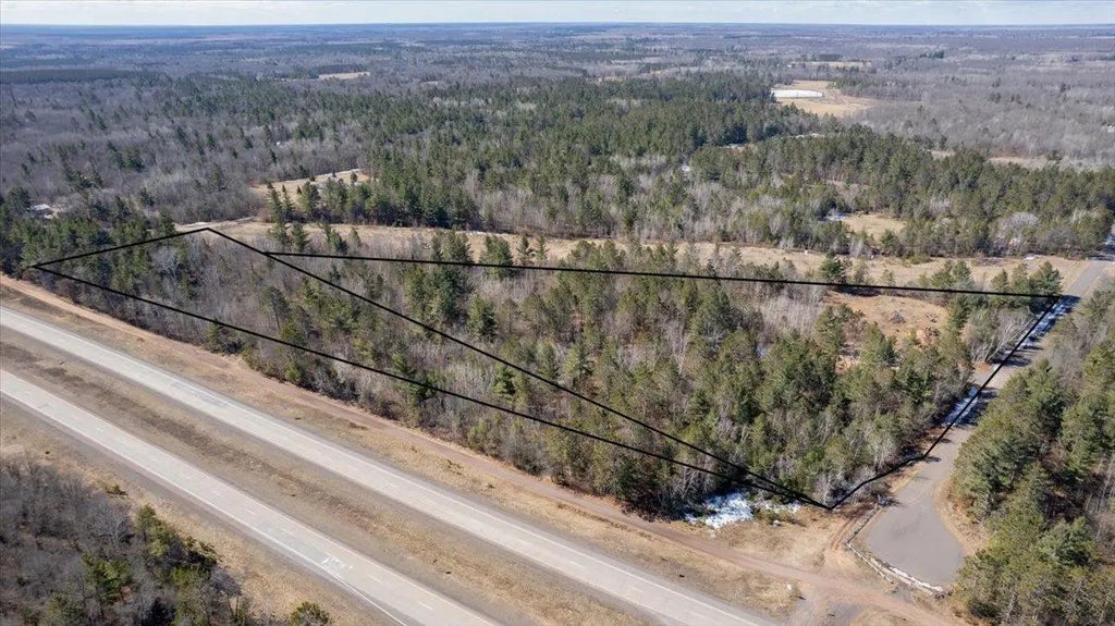 8888 E Baldwin Avenue, Solon Springs