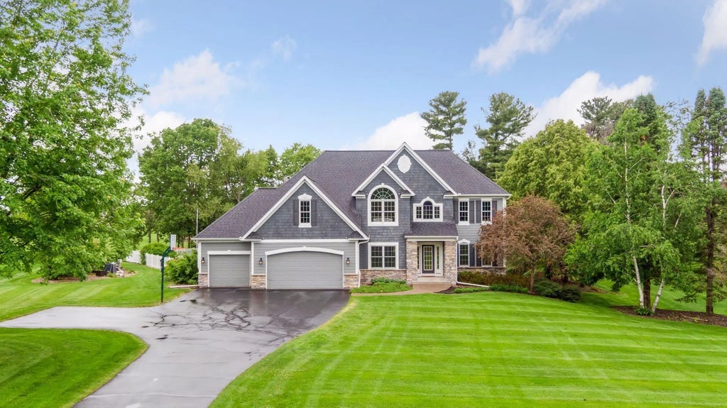 268 Saint Andrews Drive, Hudson