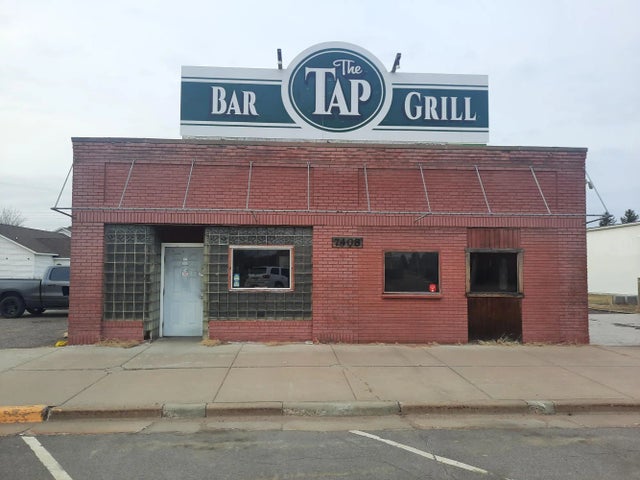 7408 Main Street W, Webster