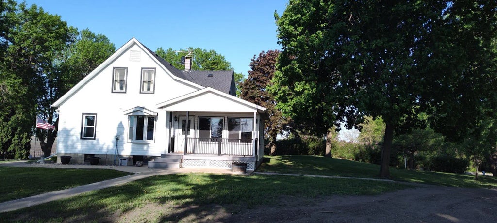 67632 440 Th Street, Fairfax