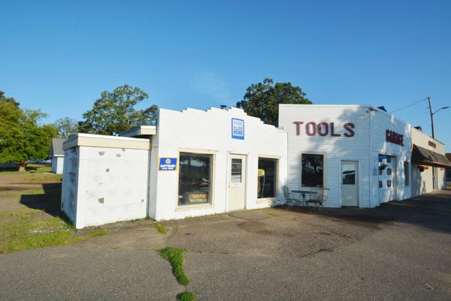 9479 Madison Street, Garrison