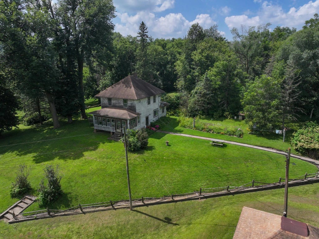 27466 County 5 Boulevard, Red Wing