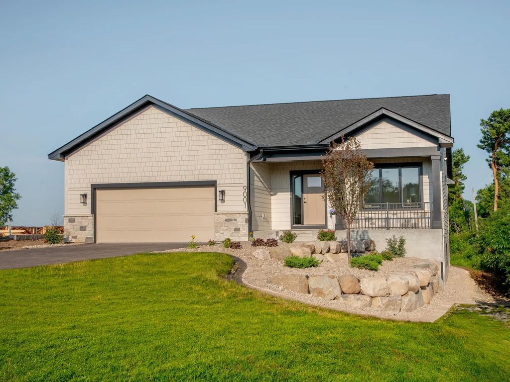 9001 62nd Street S, Cottage Grove