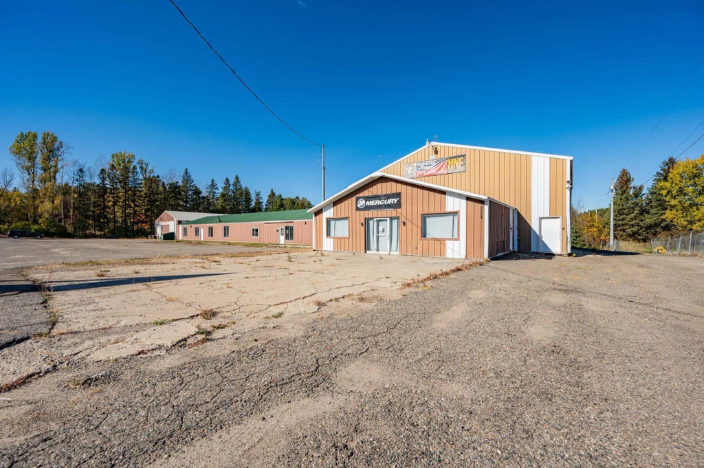 7 Golf Course Road, Grand Rapids