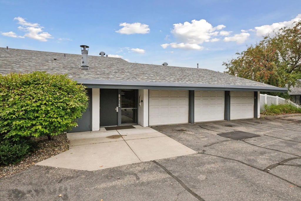8212 Fremont Avenue S D, Bloomington