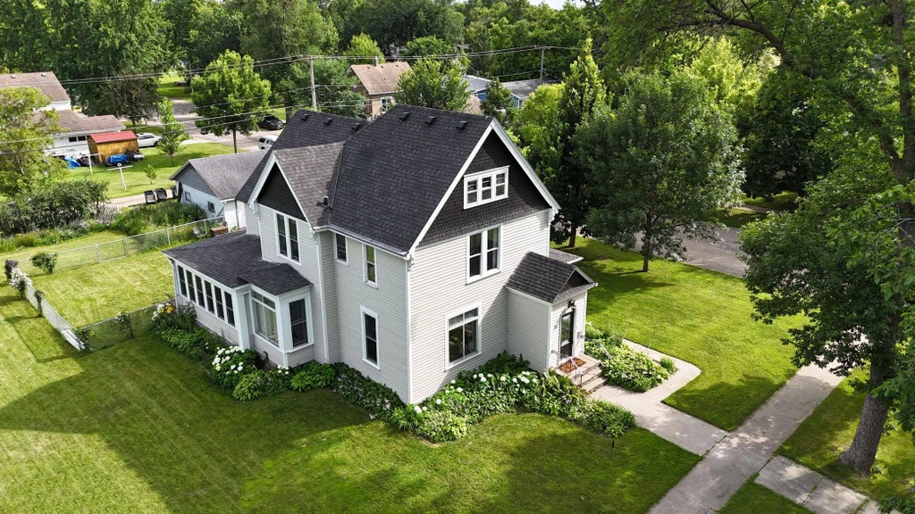 311 W 7th Street, Morris