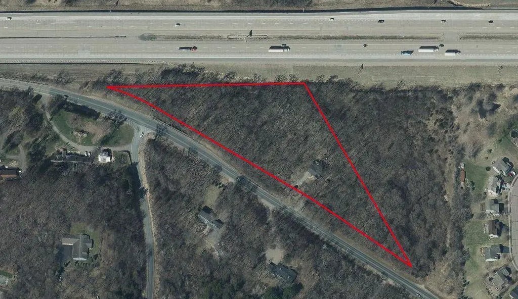 464 Stageline Rd, Hudson