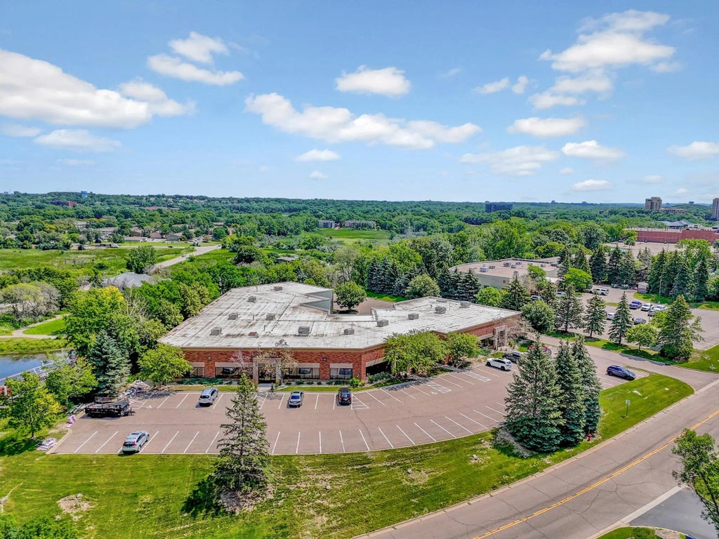 5421 Feltl Road, Minnetonka