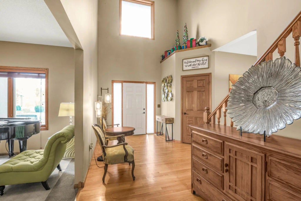 10512 Hidden Oaks Lane N, Champlin