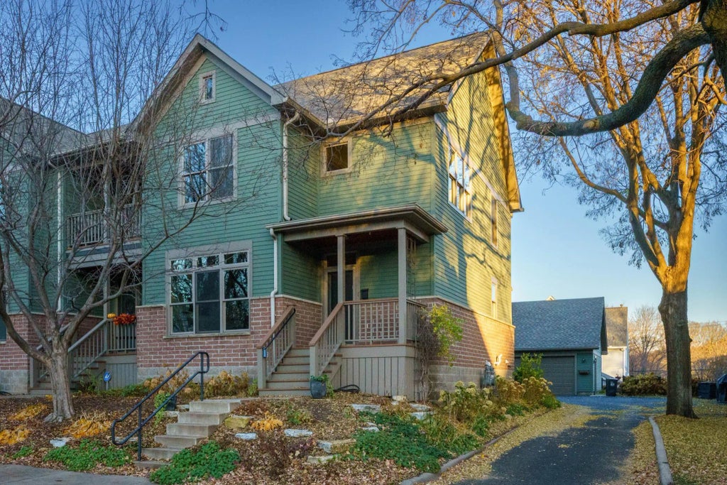 392 Duke Street, Saint Paul